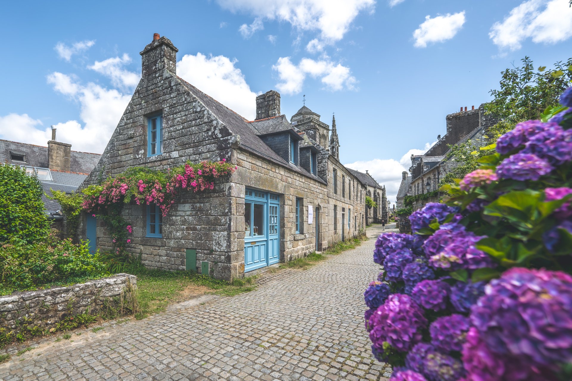 Locronan: Skrytý poklad Bretónska, ktorý si zamilujete.