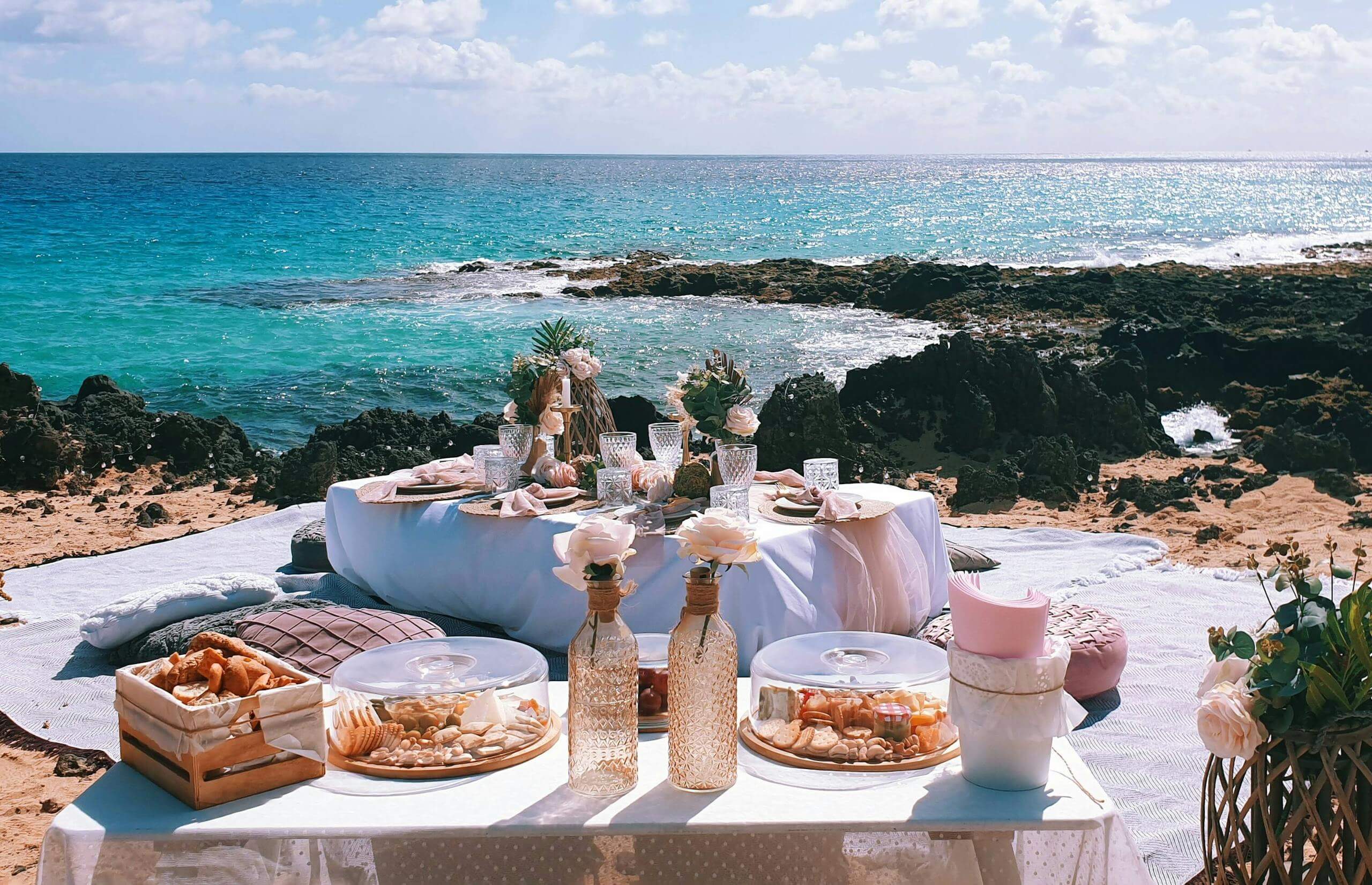 piknik na plazi na ostrove Fuerteventura